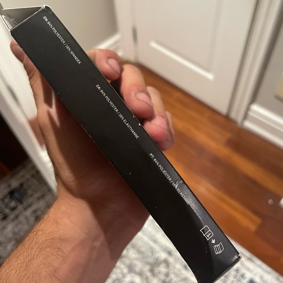 Supreme Nike Shooting Sleeve - Picture 4 of 6